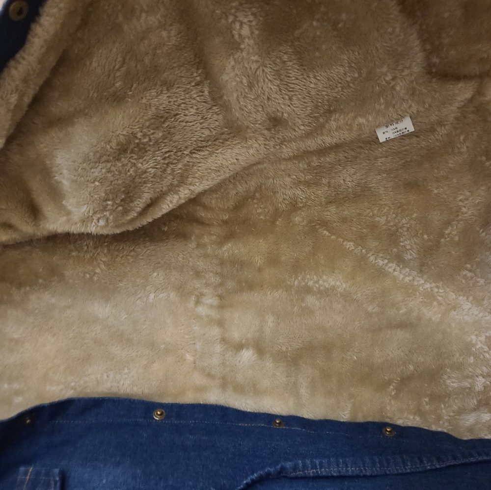 Denim Kids Jacket with Faux Fur Hood‎ Faded And Distressed Sz XL - Picture 8 of 12